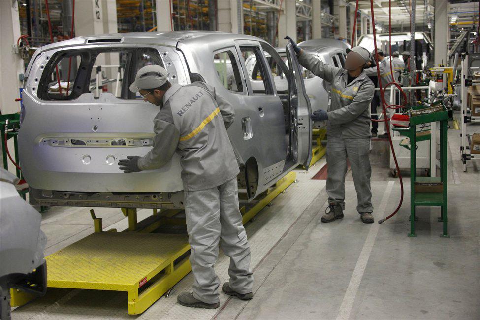 Morocco cars drive industrial rise Renault Stellantis Tangier Kenitra automotive supply chain