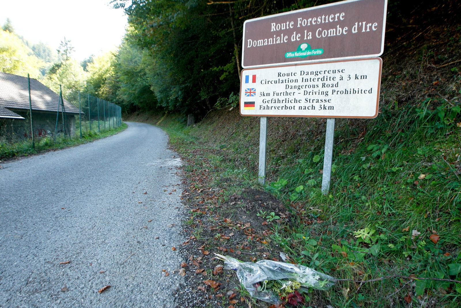 Sylvain Mollier cycling toward the Combe d’Ire while MTD examines whether an ordinary ride could also include a planned meeting