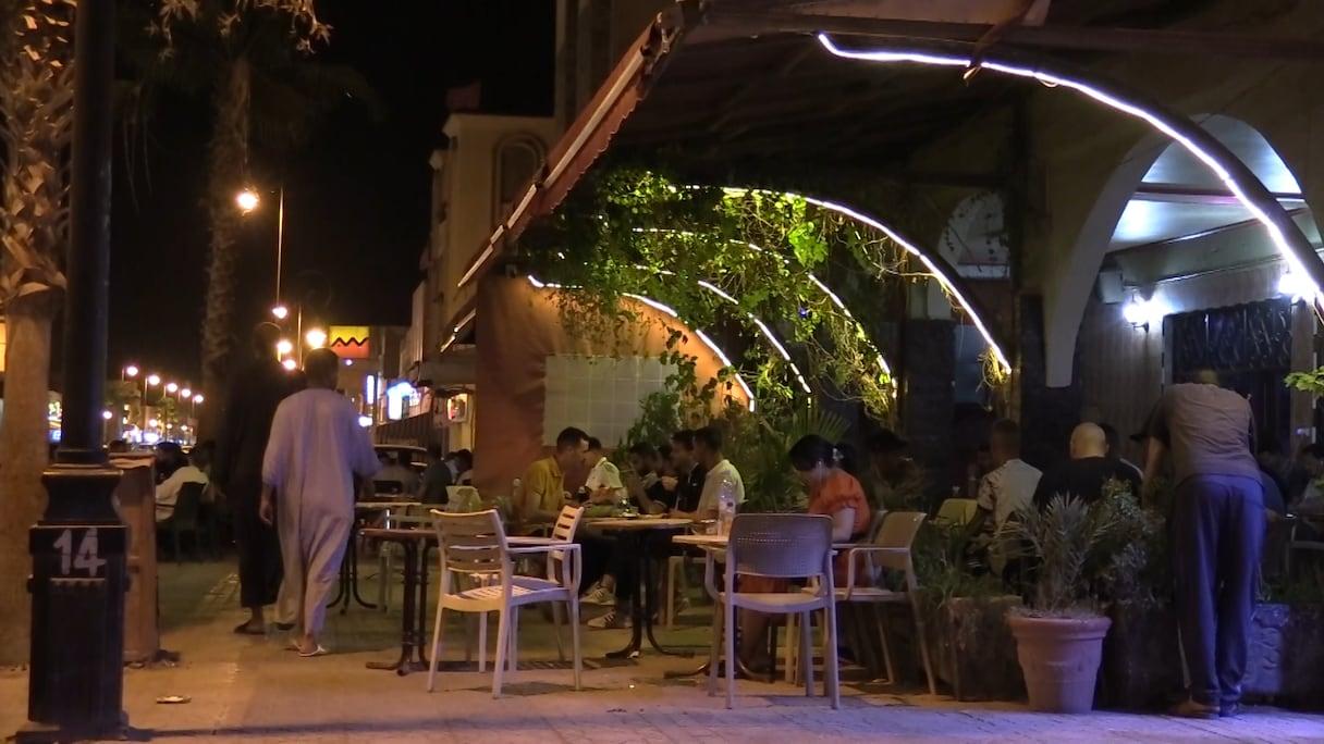 Moroccan cafés becoming cooling social spaces during extreme summer heat