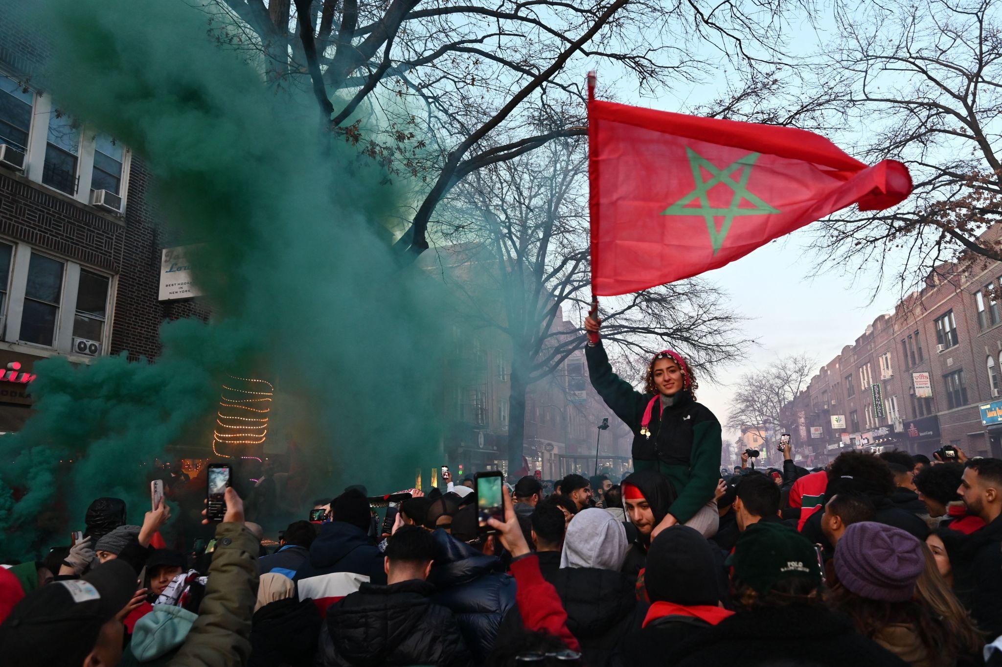 Houston Morocco content zone arrival airport chant flag supporter video clip red green Atlas Lions