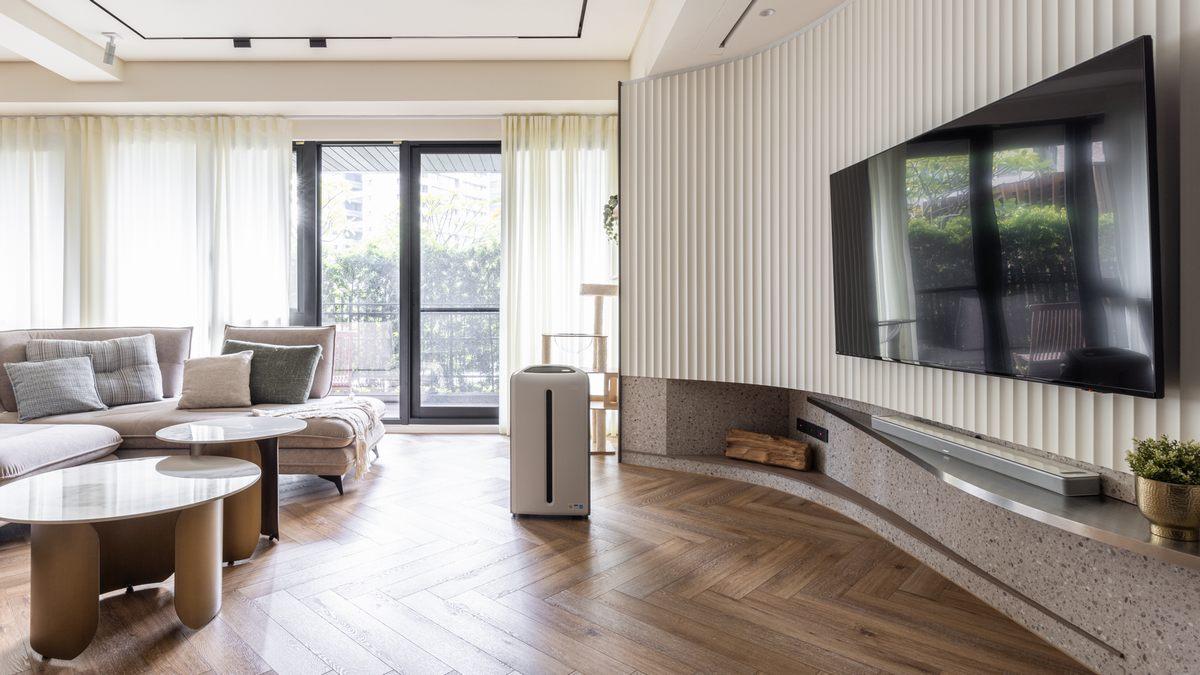 Premium homes using advanced filtration, sealed windows and indoor air monitoring as selling points