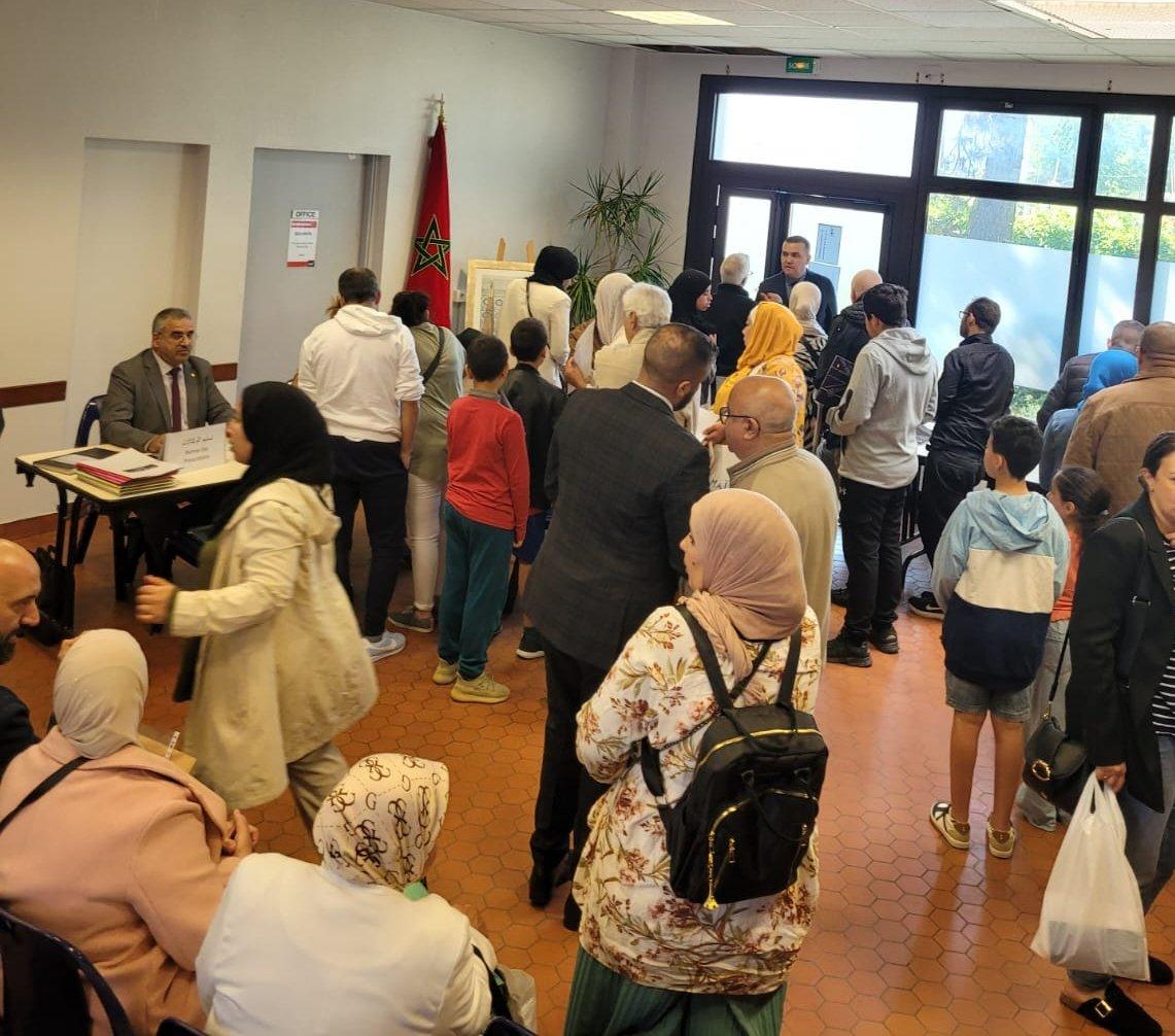 Moroccans living abroad benefiting directly from the removal of unnecessary administrative certificates