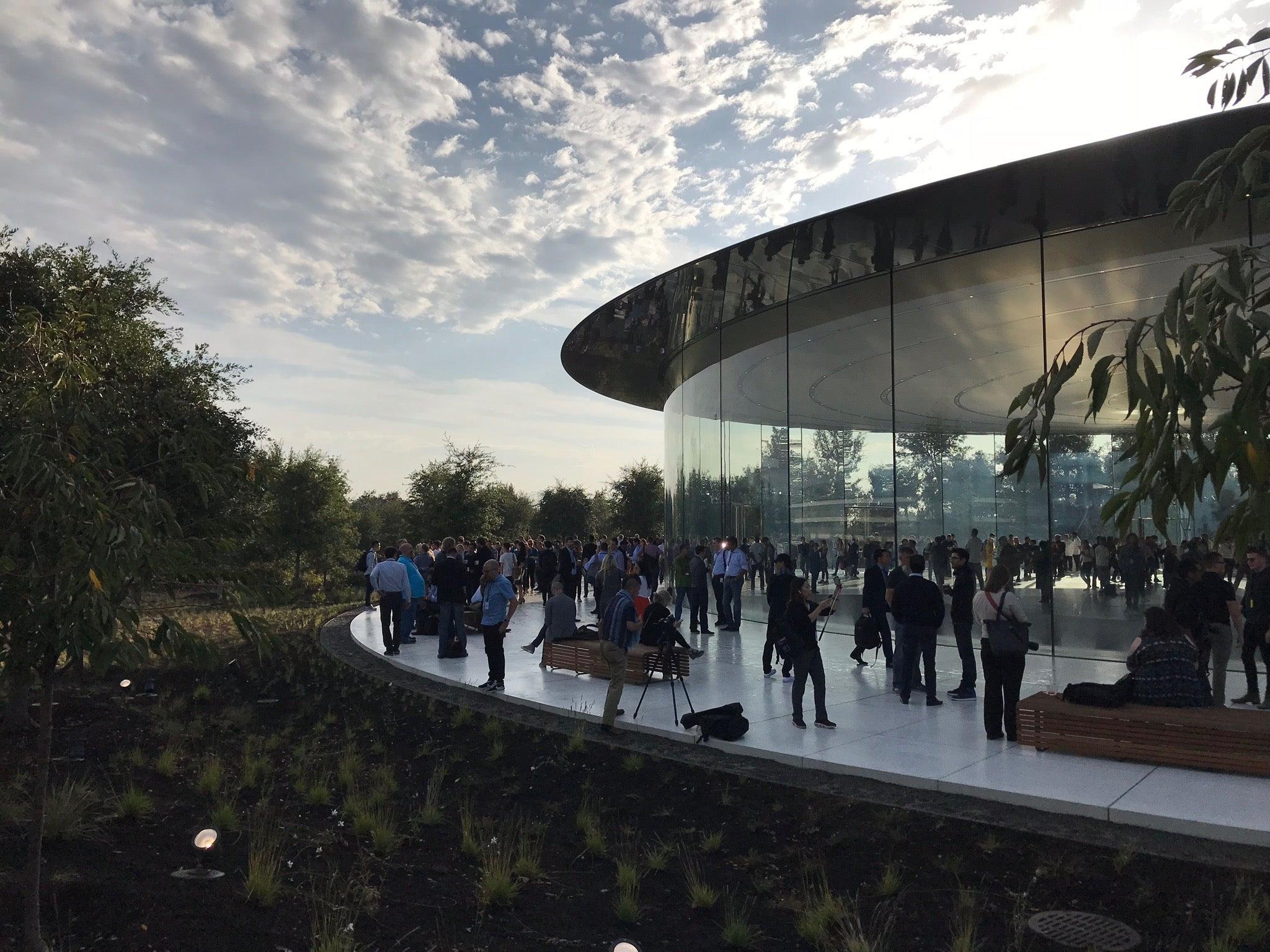 Wall Street favouring Apple’s durable cash flows, installed base and ecosystem during the AI market rotation